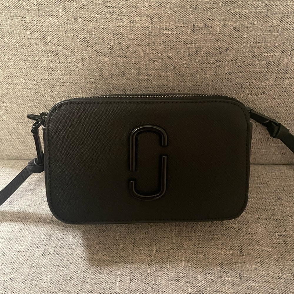 Sling shot bag crossbody dupe